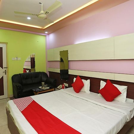 Āsansol Hotel O Raj Rajeswari מראה חיצוני תמונה