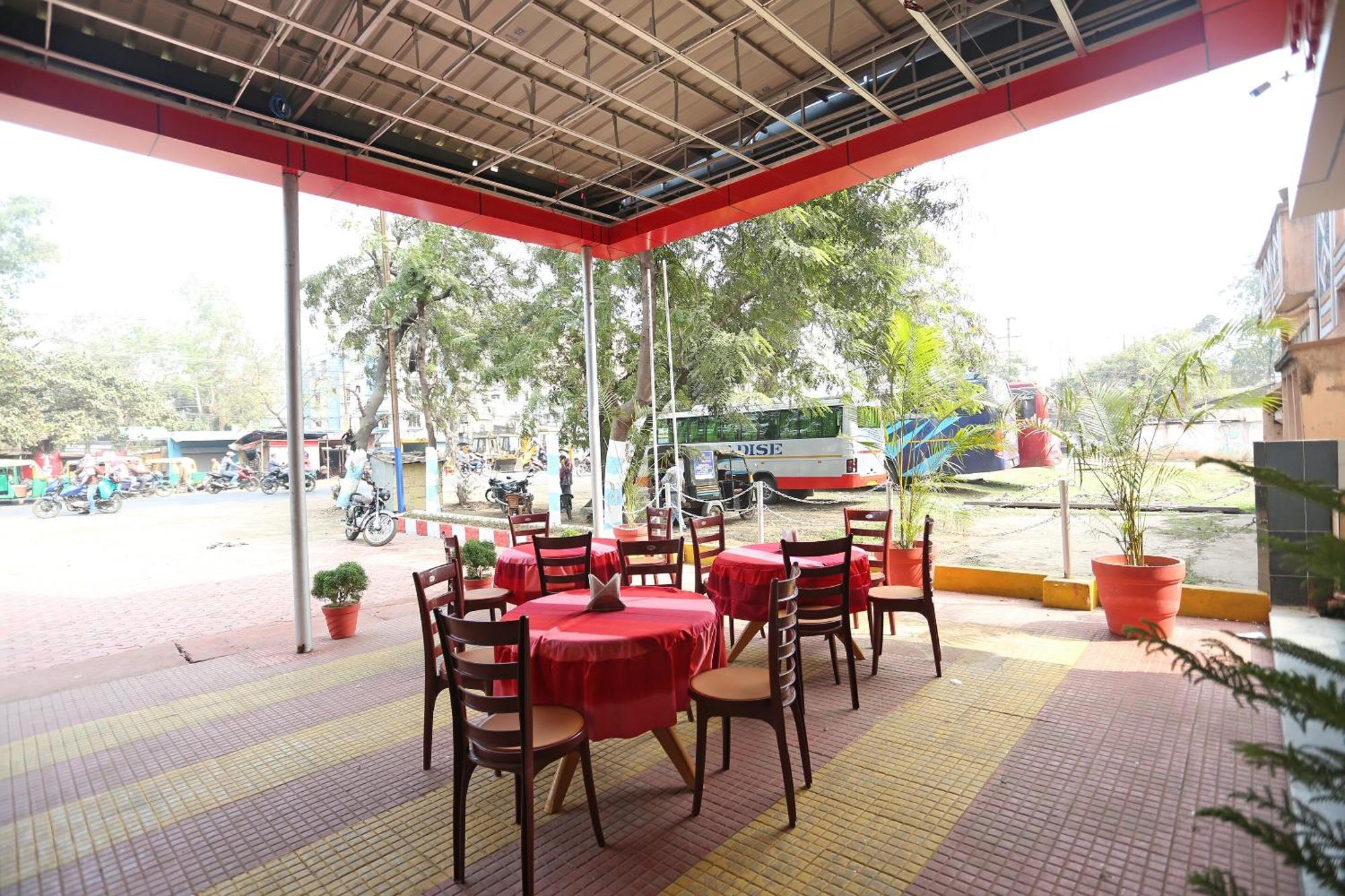 Āsansol Hotel O Raj Rajeswari מראה חיצוני תמונה